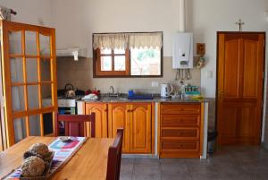 Köök või kööginurk majutusasutuses Isabel