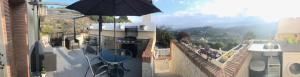 A general mountain view or a mountain view taken from Az apartmant