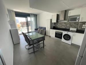 Kuchyň nebo kuchyňský kout v ubytování Flat Calpe Beach 6th Floor