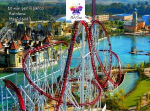 a ferris wheel at a amusement park with aorld at B&B Del Corso in Colleferro