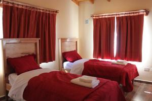 Una cama o camas en una habitación de Eco Vista Hotel