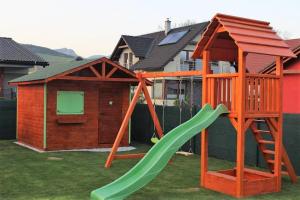 Herní místnost nebo prostor pro děti v ubytování Green cottage Besenova