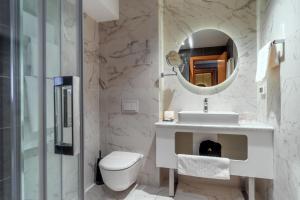 Koupelna v ubytování HOTEL AGAPE