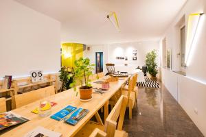 Posezení v ubytování Gabanel Bike Hostel