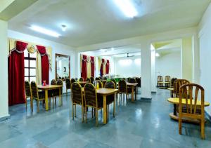 Gallery image of HIMALAYAN REGENCY Manali in Manāli