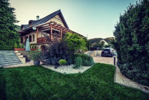 A garden outside Panorama Home