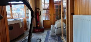 Uma área de estar em Archontiko Metsovou Luxury Boutique Hotel