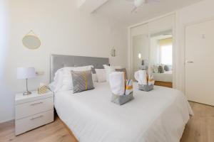 Zdjęcie z galerii obiektu SWEET DREAMS APARTMENT NEAR PUERTA DEL SOL w Madrycie