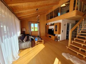 Telewizja i/lub zestaw kina domowego w obiekcie Ferienwohnung Anna Salzburg Grödig
