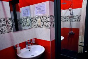 Bagno di Retro Hostel & Tours