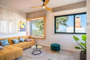 Posezení v ubytování Olive Park House Brač