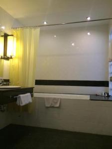 
A bathroom at Villa Hue Hotel

