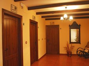 Zdjęcie z galerii obiektu Apartamentos Trinidad w mieście Alange