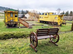 A garden outside Olympic Railway Inn