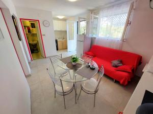 Fotografie z fotogalerie ubytování Sea front holiday home Boby v Primoštenu
