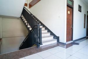 Foto sihtkohas Malang asuva majutusasutuse Urbanview Hotel de Kopen Malang by RedDoorz galeriist