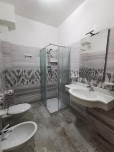 Bilik mandi di Agriturismo Brace