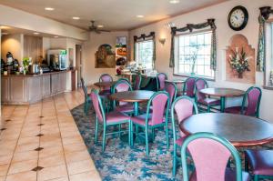 Quality Inn & Suites Las Cruces - University Area 레스토랑 또는 맛집
