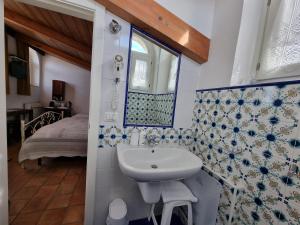 Tempat tidur dalam kamar di Torretta ai Sassi