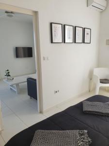 Televiisor ja/või meelelahutuskeskus majutusasutuses B1 APARTMENT with Balcony at JAN THIEL Curacao