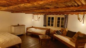 Postel nebo postele na pokoji v ubytování Hlučov - Penzion & Restaurace