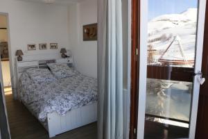 Postel nebo postele na pokoji v ubytování Appartements Immeuble Zodiaque + 55 fotografií