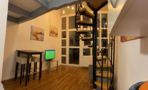 Μια τηλεόραση ή/και κέντρο ψυχαγωγίας στο Maisonette Taunusblick 317