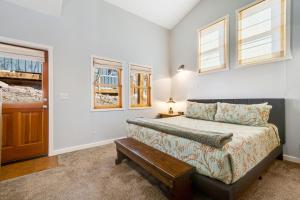 Letto o letti in una camera di Moab Springs Ranch 7