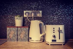 A kitchen or kitchenette at Panorama Home