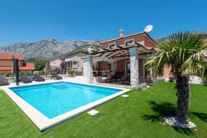 Bassein majutusasutuses Villa Aria või selle lähedal