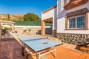 Stolný tenis v ubytovaní Villa Sol Nerja alebo v jeho okolí