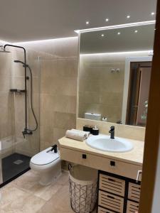 Koupelna v ubytování PUERTO BANUS BEACH MODERNO Apartamento