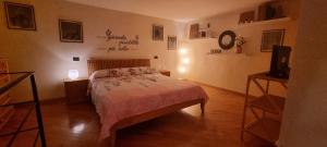 Posteľ alebo postele v izbe v ubytovaní LEONARDO Apartment