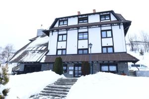 Zgrada u kojoj se nalazi pansion sa uslugom doručka