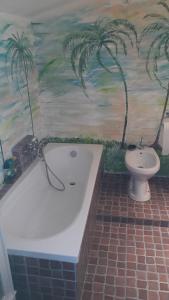 Kúpeľňa v ubytovaní maison vue sur la mer casamore + 37 fotografií