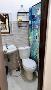 Vonios kambarys apgyvendinimo įstaigoje Kaitleen Home Stay Door 3