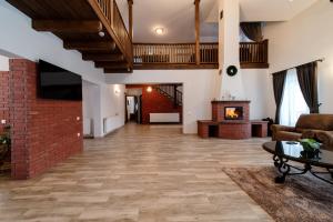 Ruang duduk di Transylvanian Relax House