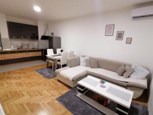 Η κουζίνα ή μικρή κουζίνα στο MM Vera Apartments