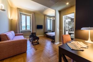 Gallery image of Hotel Villa Paradiso in Arona