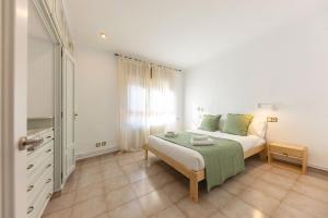 Imagen de la galería de Bravissimo El Lleó, bright 4-bedroom apartment, en Girona