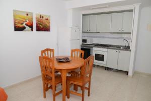 Kuchnia lub aneks kuchenny w obiekcie APCOSTAS Zafiro - Calpe