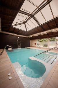 A piscina localizada em Blau Colònia Sant Jordi ou nos arredores