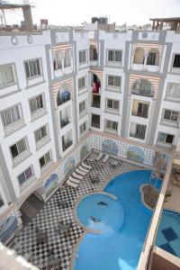 The swimming pool at or close to Studio pool view next to the Marina,Sheraton Plaza 320