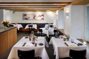 Posezení v ubytování La Colombe Boutique Hotel
