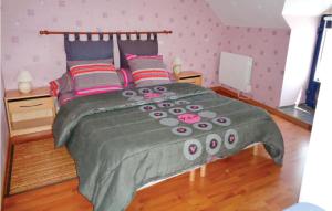 Gallery image of Awesome Home In Brhand With 2 Bedrooms And Wifi in Moncontour