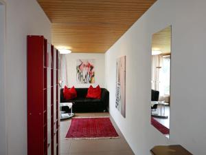 Posezení v ubytování Apartment Chesa Piz Cotschen 2 by Interhome