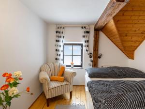 Posteľ alebo postele v izbe v ubytovaní Holiday Home Benešov nad Černou by Interhome