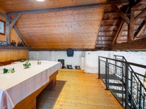 Fotografia z galérie ubytovania Holiday Home Benešov nad Černou by Interhome v destinácii Dluhoště