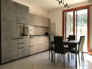 A kitchen or kitchenette at Sweet Maison