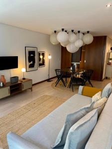 TV a/nebo společenská místnost v ubytování Oporto Chic & Cozy - Oliveiras